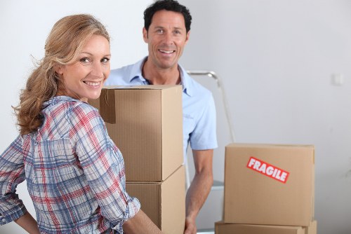 Securely arranged moving items with attention to balance and protection