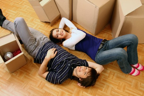 Packing and loading household furniture during a Haringey removal